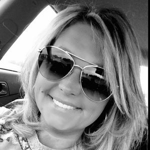 Meet your Posher, Candace